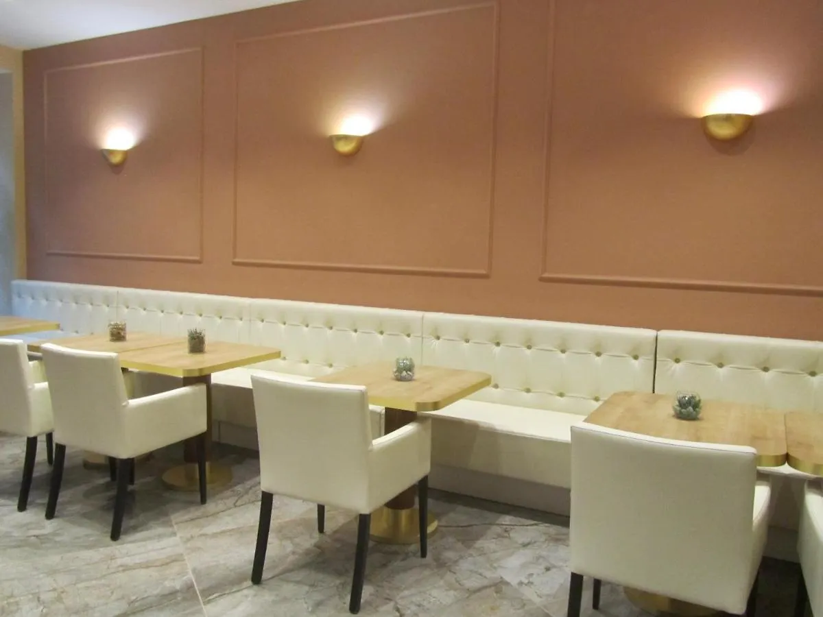 Hotel Borgovico Como 3*,