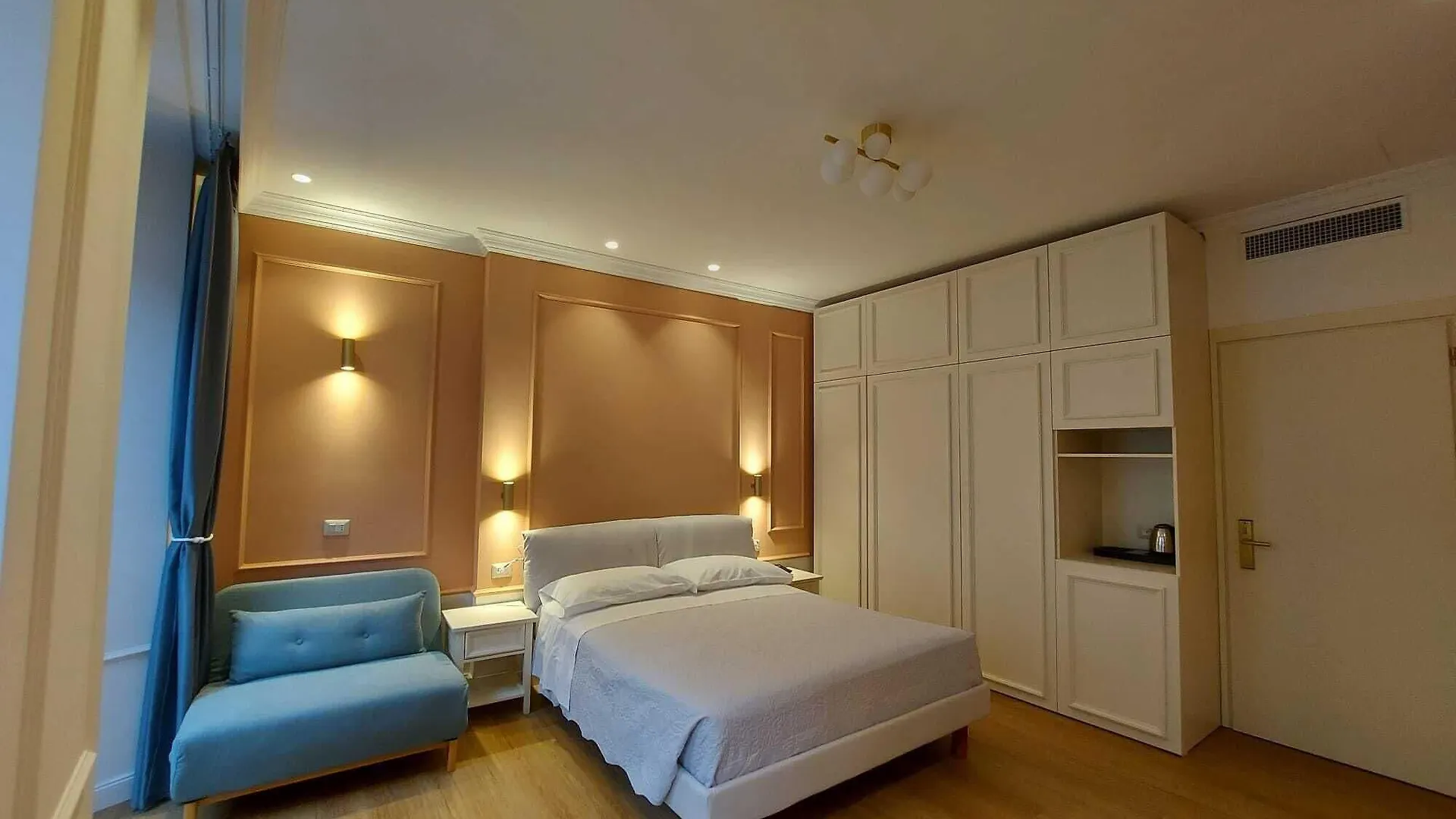 Hotel Borgovico Como 3*,  İtalya